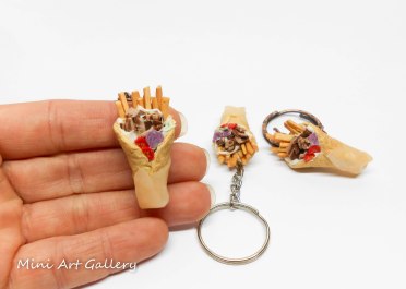 Souvlaki keychain / Gyros pita key ring miniature / tzatziki salad kawaii fake foodie accessory / mini food fimo polymer clay