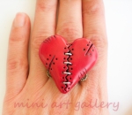 Red heart Valentine / Steampunk stitched wounded / polymer clay pendant front  ring 