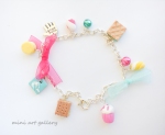 Food charm bracelet / miniature sweets mini food jewelry colorful / blue pink yellow / wafer, biscuit, cup cake, tart, marshmallow, macaron