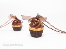 Scented Chocolate cupcake necklace / hazel praline / mini food necklace kawaii charm chocoholic sweet / polymer clay miniature food jewelry